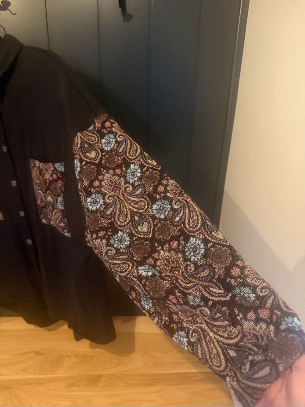 🪻POL Women’s Black Floral Paisley Tapestry Jacket Shacket Cottagecore - Size L - Picture 5 of 7